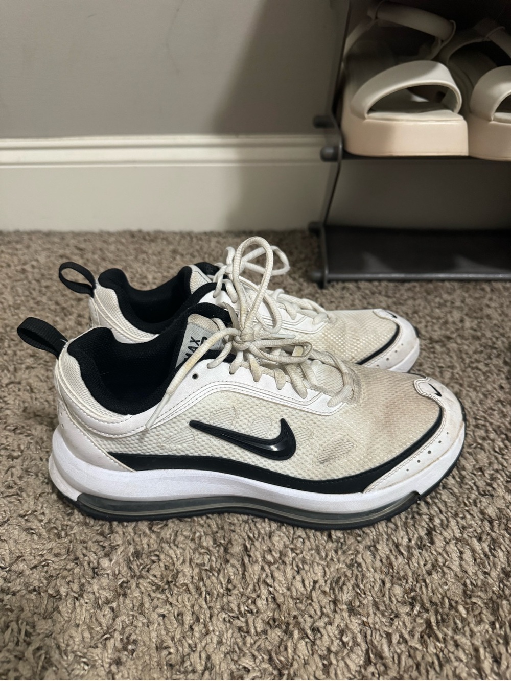 Nike White and Black Low-Top Mesh Sneakers